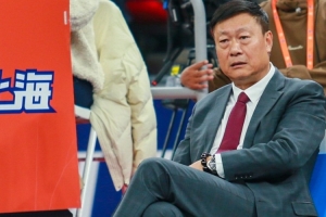 时隔24年重返CBA总决赛舞台！记者：李秋平是上海队真正的主心骨